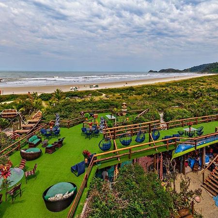 Grajagan Surf Resort Ilha do Mel Exterior foto