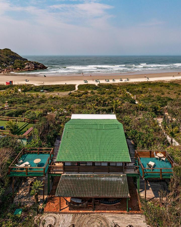 Grajagan Surf Resort Ilha do Mel Exterior foto