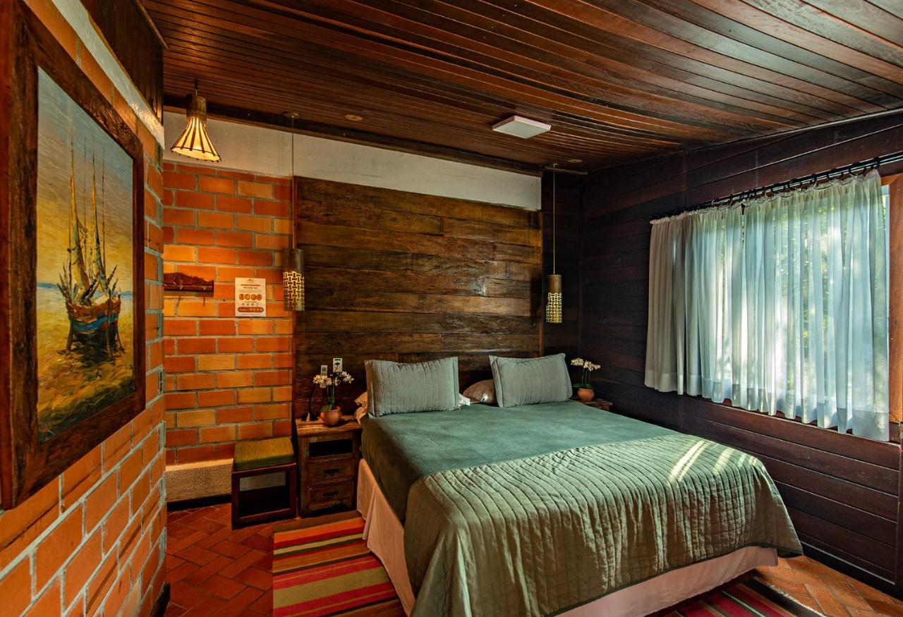 Grajagan Surf Resort Ilha do Mel Quarto foto