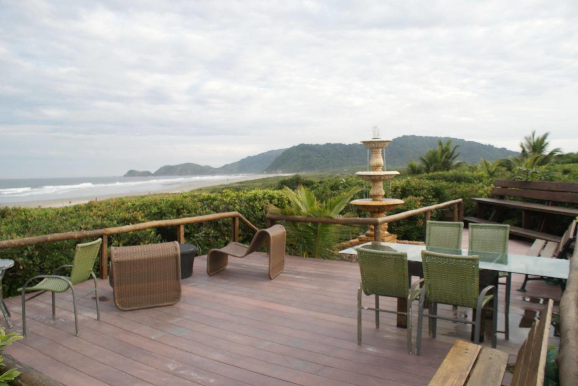 Grajagan Surf Resort Ilha do Mel Exterior foto